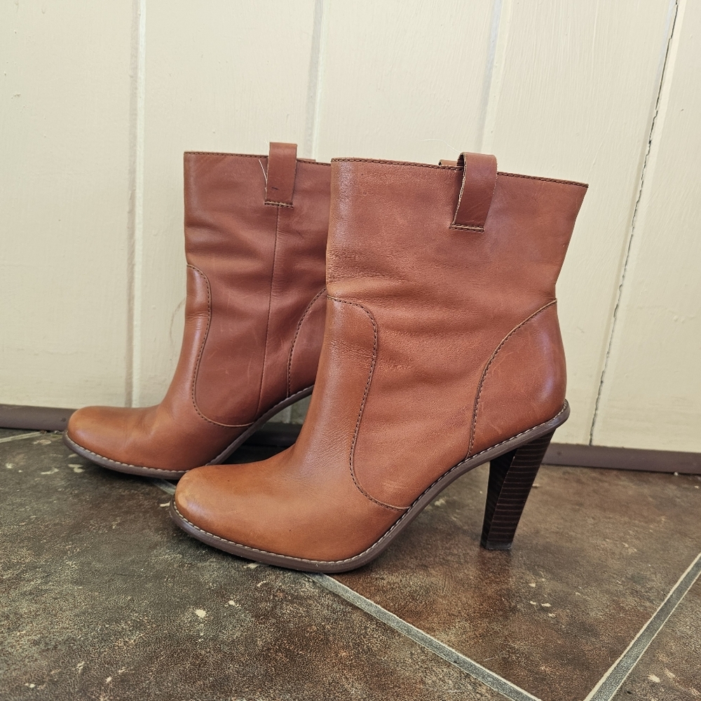Cole Haan Kendal Short Boot Brown Leather Block Heel Pull On Comfort Bootie 8